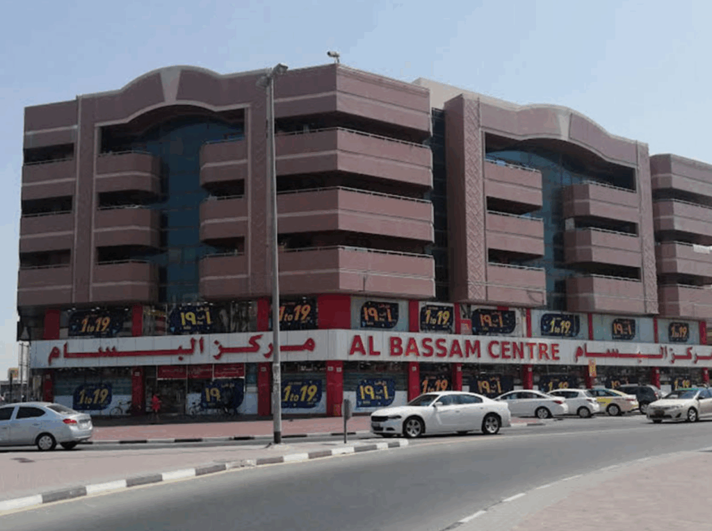budget shopping in Dubai